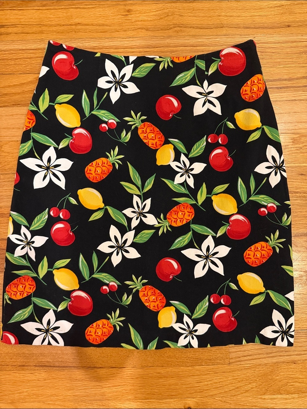 Briggs New York Black Mini Skirt with Tropical Fruit Print